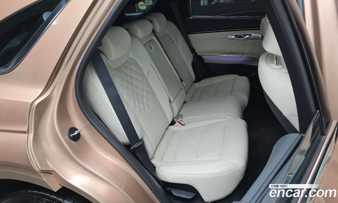 Genesis GV70 2023 0.1 автомат (гидро), фото 16