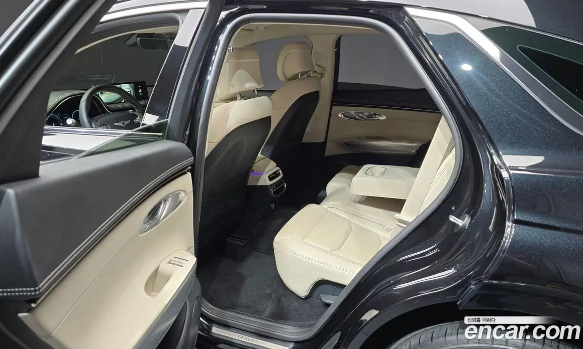Genesis GV70 2023 2.5 автомат (гидро), фото 11