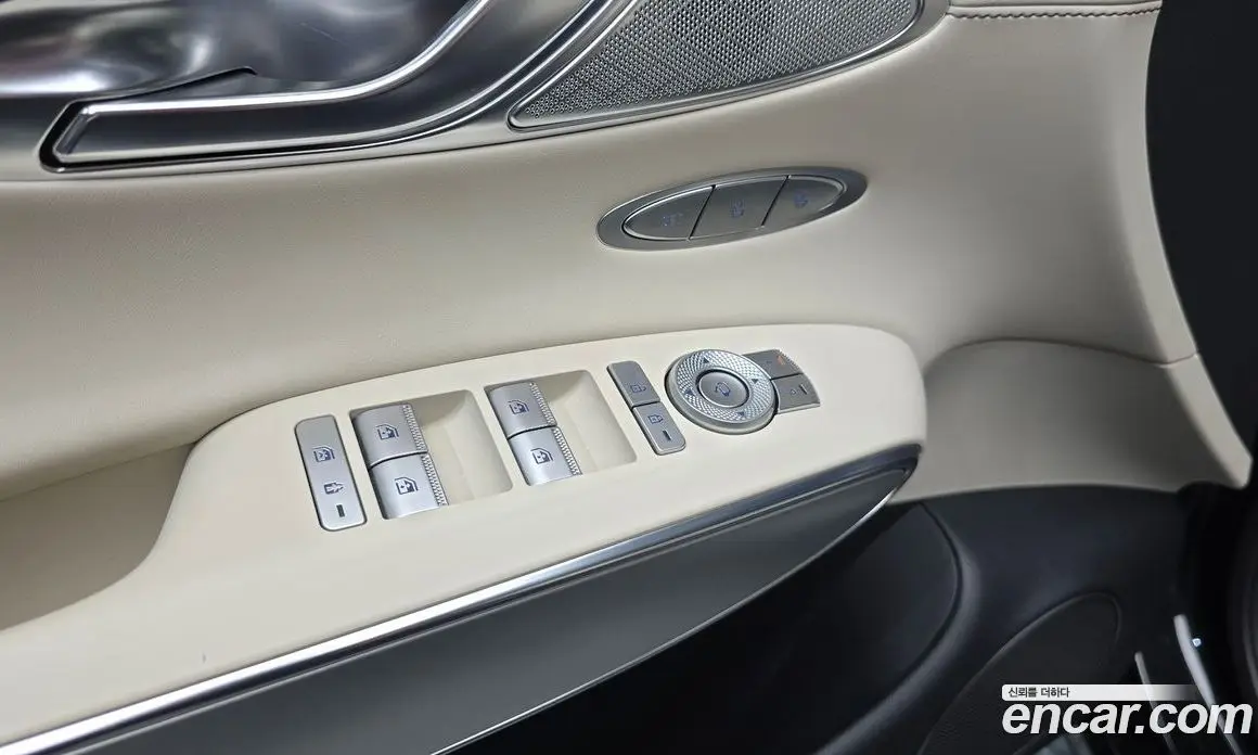 Genesis GV70 2023 2.5 автомат (гидро), фото 14