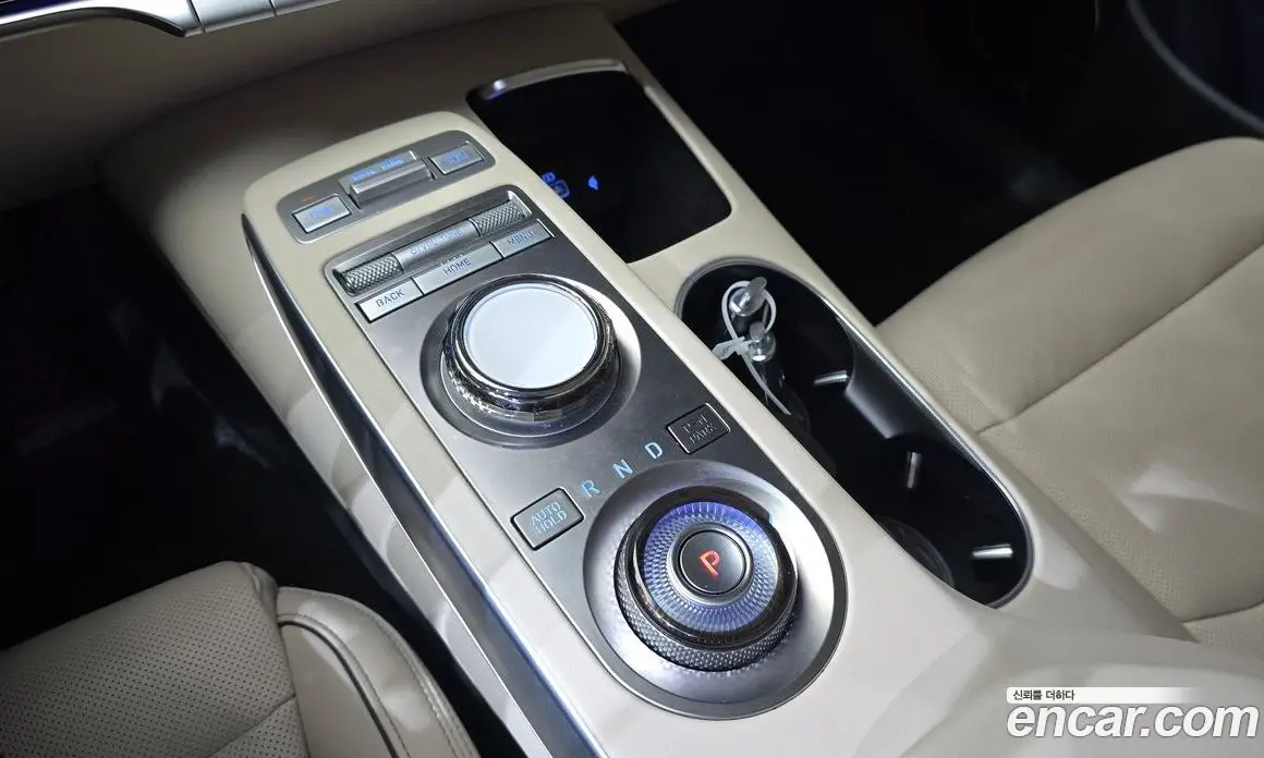 Genesis GV70 2023 2.5 автомат (гидро), фото 9