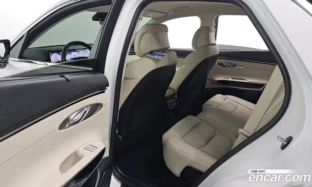 Genesis GV70 2024 2.5 автомат (гидро), миниатюра 11