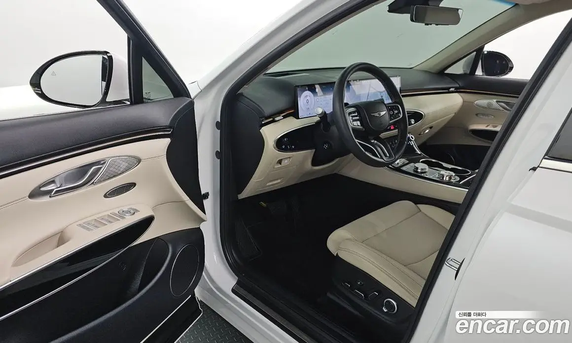 Genesis GV70 2024 2.5 автомат (гидро), фото 10