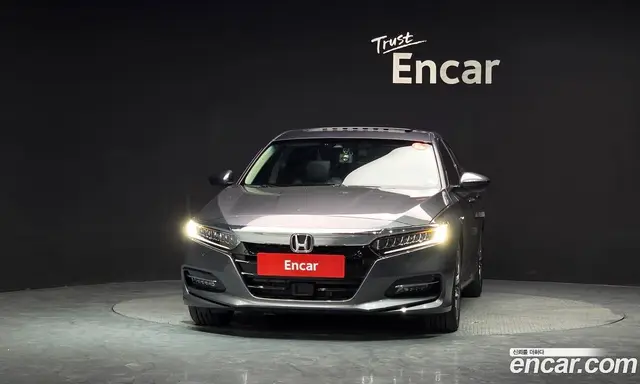 Honda Accord 2020 2.0 автомат (гидро), миниатюра 3