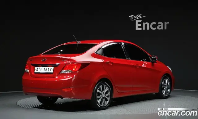 Hyundai Accent 2013 1.4 автомат (гидро), миниатюра 2