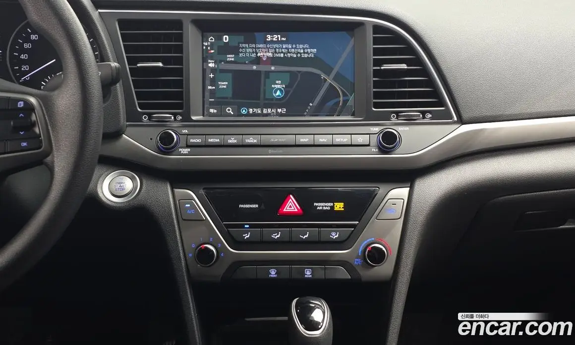 Hyundai Avante 2018 1.6 автомат (гидро), фото 13