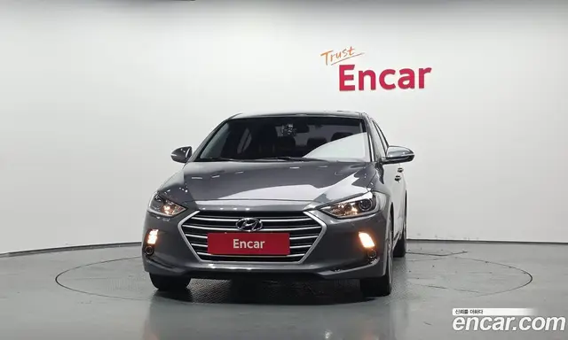 Hyundai Avante 2018 1.6 автомат (гидро), миниатюра 3