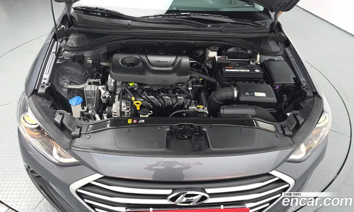 Hyundai Avante 2018 1.6 автомат (гидро), фото 6