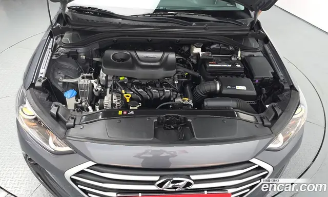 Hyundai Avante 2018 1.6 автомат (гидро), миниатюра 6