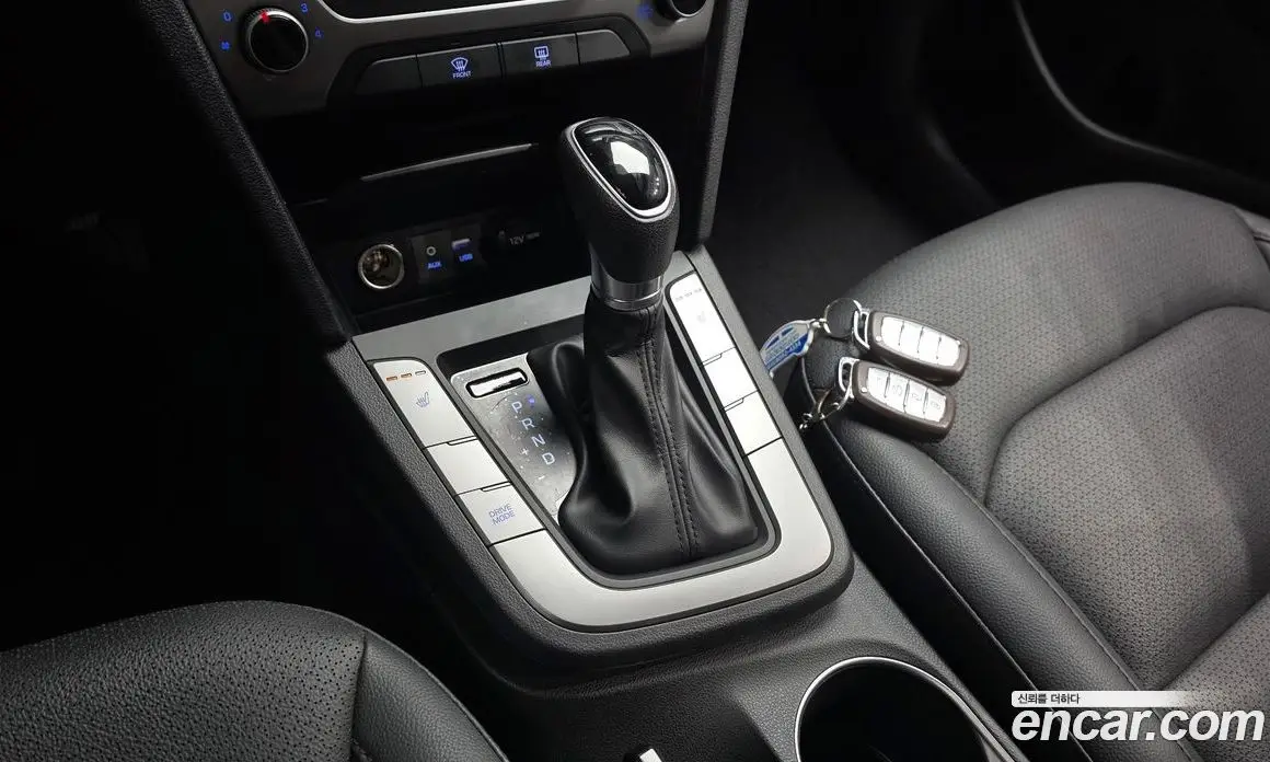 Hyundai Avante 2018 1.6 автомат (гидро), фото 9