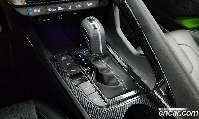 Hyundai Avante 2024 2.0 автомат (гидро), миниатюра 12