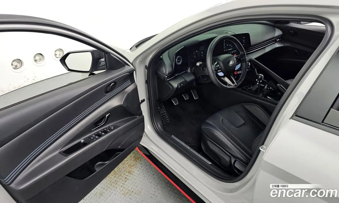 Hyundai Avante 2024 2.0 механика, фото 13