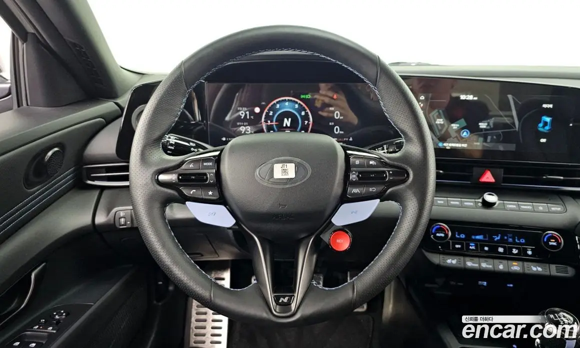 Hyundai Avante 2024 2.0 механика, фото 20
