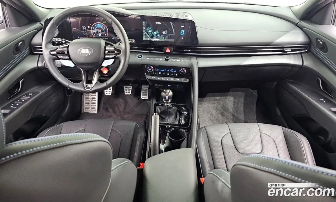 Hyundai Avante 2024 2.0 механика, фото 10