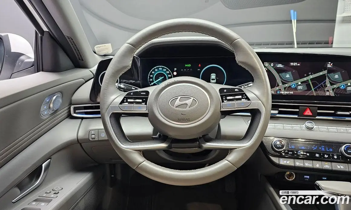 Hyundai Avante 2024 1.6 автомат (гидро), фото 19
