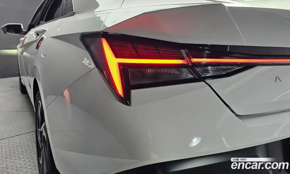 Hyundai Avante 2024 1.6 автомат (гидро), фото 9