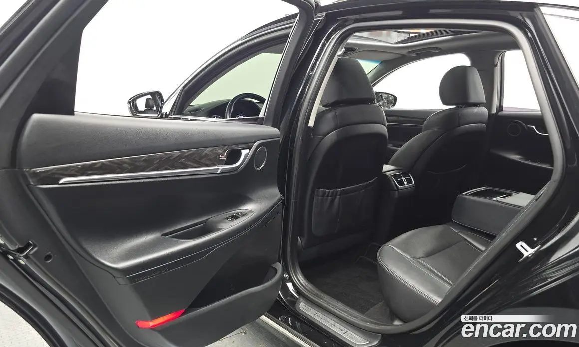 Hyundai Grandeur 2017 2.4 автомат (гидро), фото 16
