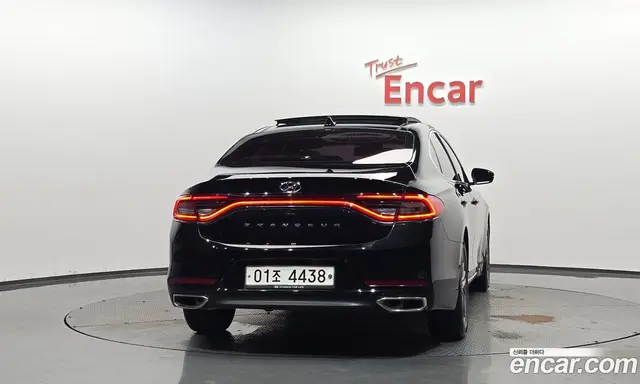 Hyundai Grandeur 2017 2.4 автомат (гидро), миниатюра 3