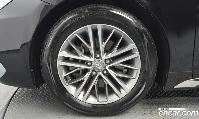 Hyundai Grandeur 2017 2.4 автомат (гидро), миниатюра 4