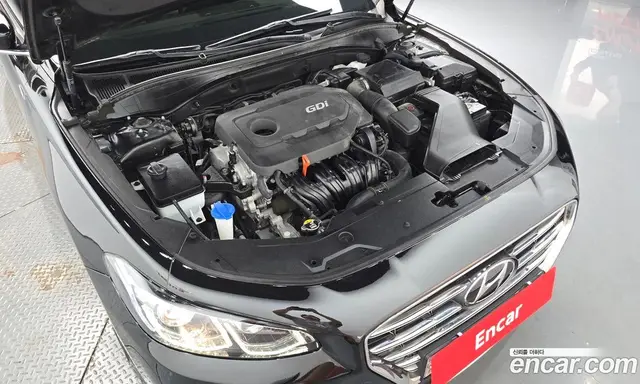 Hyundai Grandeur 2017 2.4 автомат (гидро), миниатюра 5