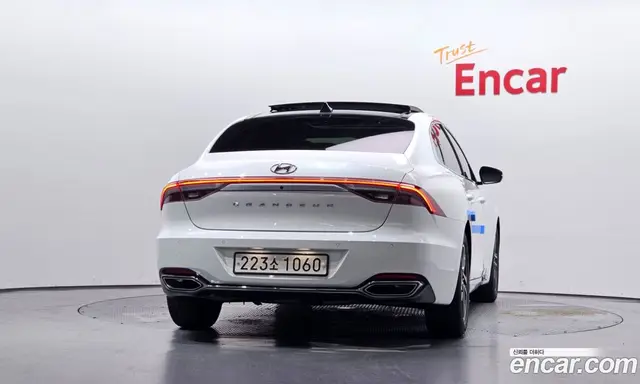 Hyundai Grandeur 2022 2.5 автомат (гидро), миниатюра 4
