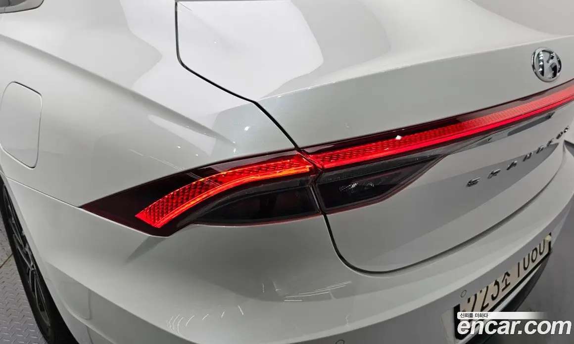 Hyundai Grandeur 2022 2.5 автомат (гидро), фото 9