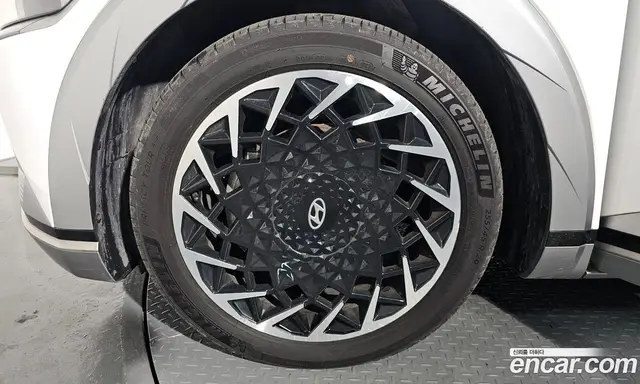 Hyundai Ioniq 5 2024 0.1 автомат (гидро), миниатюра 5