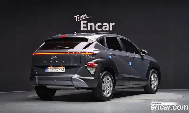 Hyundai Kona 2023 1.6 автомат (гидро), миниатюра 1