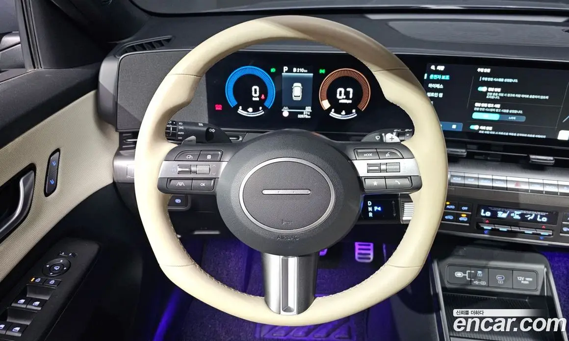 Hyundai Kona 2023 1.6 автомат (гидро), фото 18