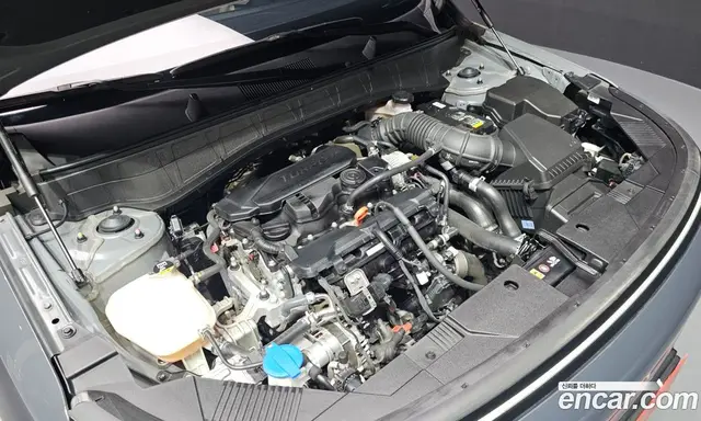 Hyundai Kona 2023 1.6 автомат (гидро), миниатюра 5