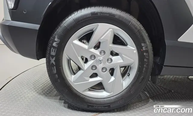 Hyundai Kona 2024 2.0 автомат (гидро), миниатюра 5