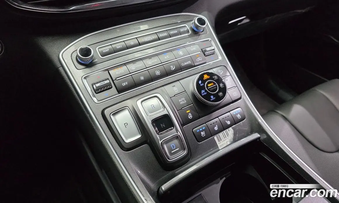 Hyundai Santa Fe 2023 2.5 автомат (гидро), фото 9