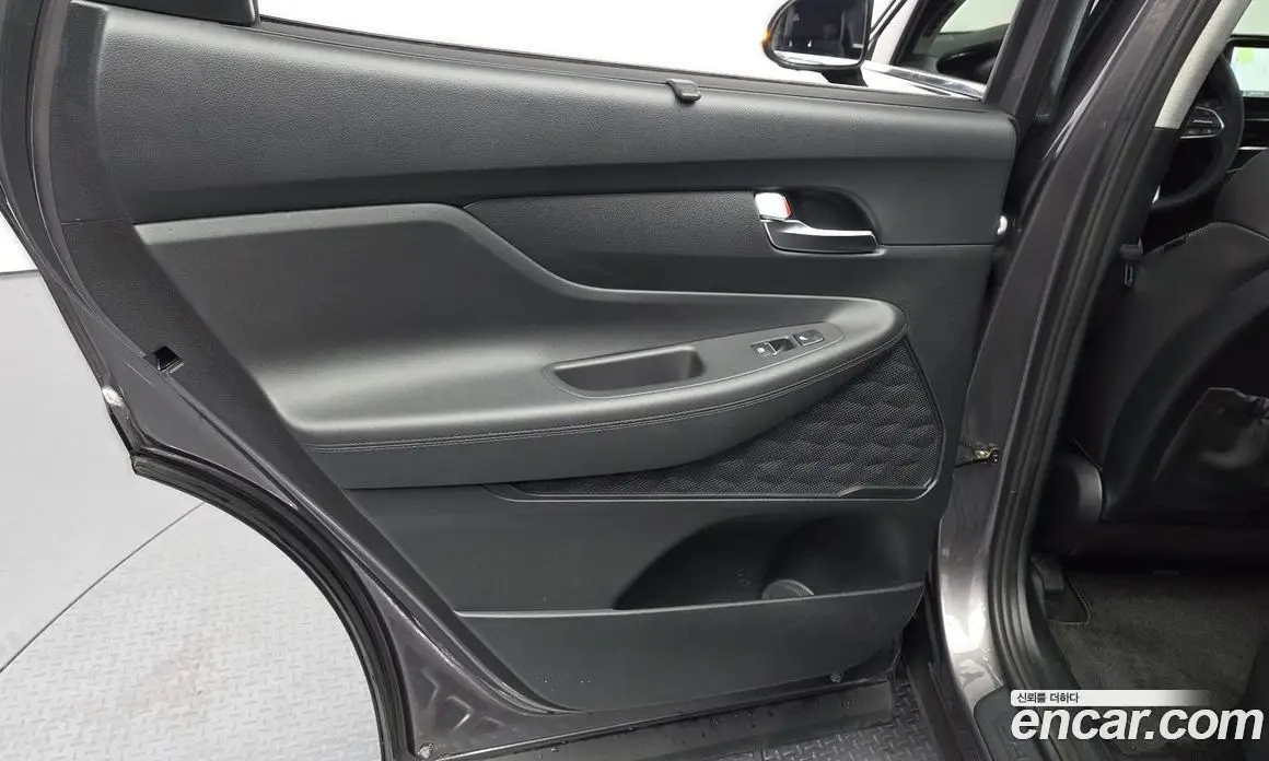 Hyundai Santa Fe 2023 2.5 автомат (гидро), фото 15