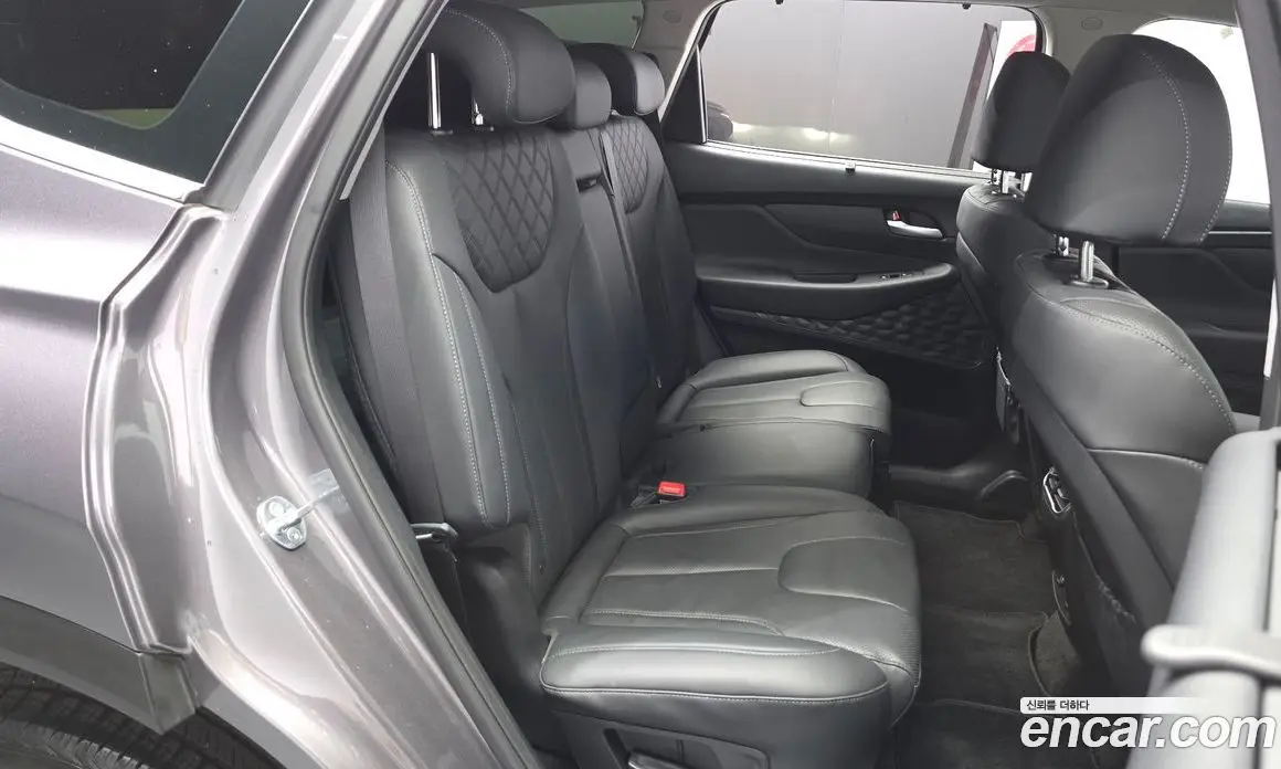 Hyundai Santa Fe 2023 2.5 автомат (гидро), фото 17