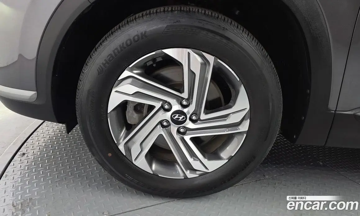 Hyundai Santa Fe 2023 2.5 автомат (гидро), фото 5