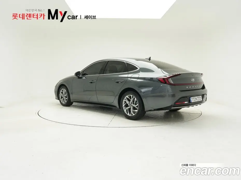 Hyundai Sonata 2022 2.0 автомат (гидро), фото 3