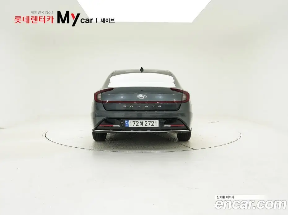 Hyundai Sonata 2022 2.0 автомат (гидро), фото 4