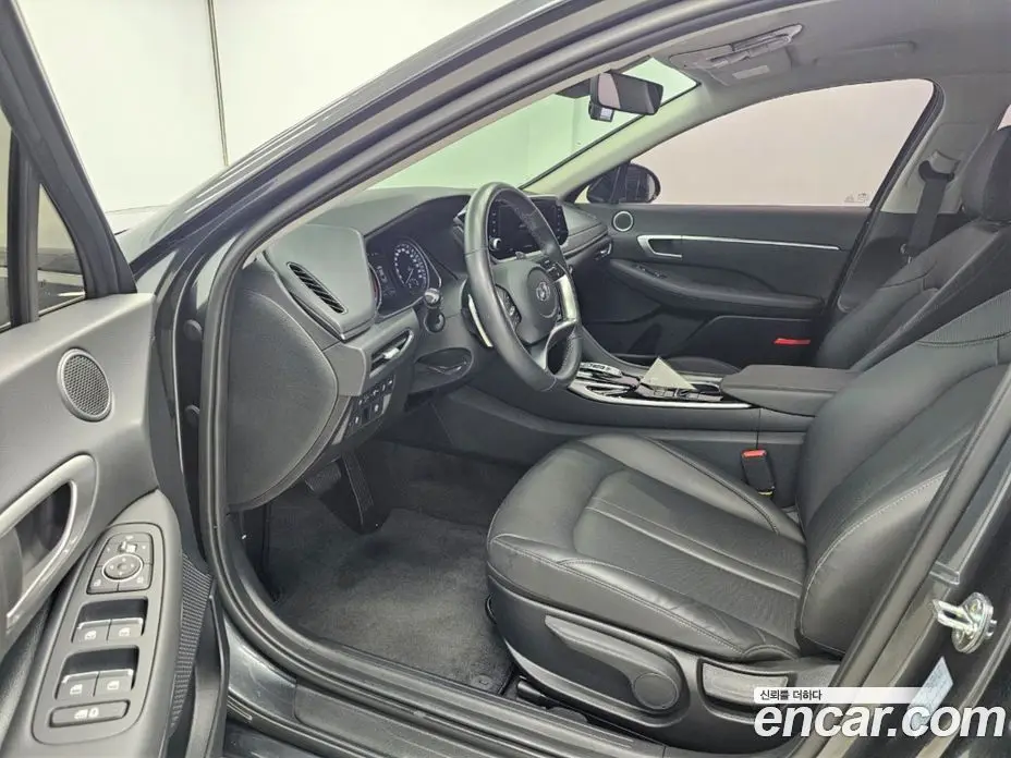 Hyundai Sonata 2022 2.0 автомат (гидро), фото 9
