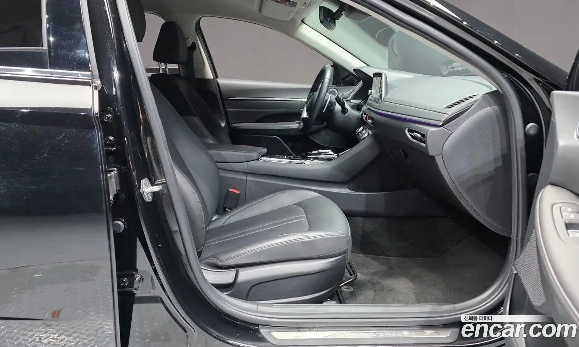 Hyundai Sonata 2022 2.0 автомат (гидро), фото 11