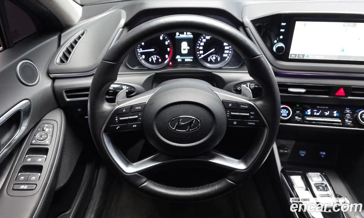 Hyundai Sonata 2022 2.0 автомат (гидро), фото 13