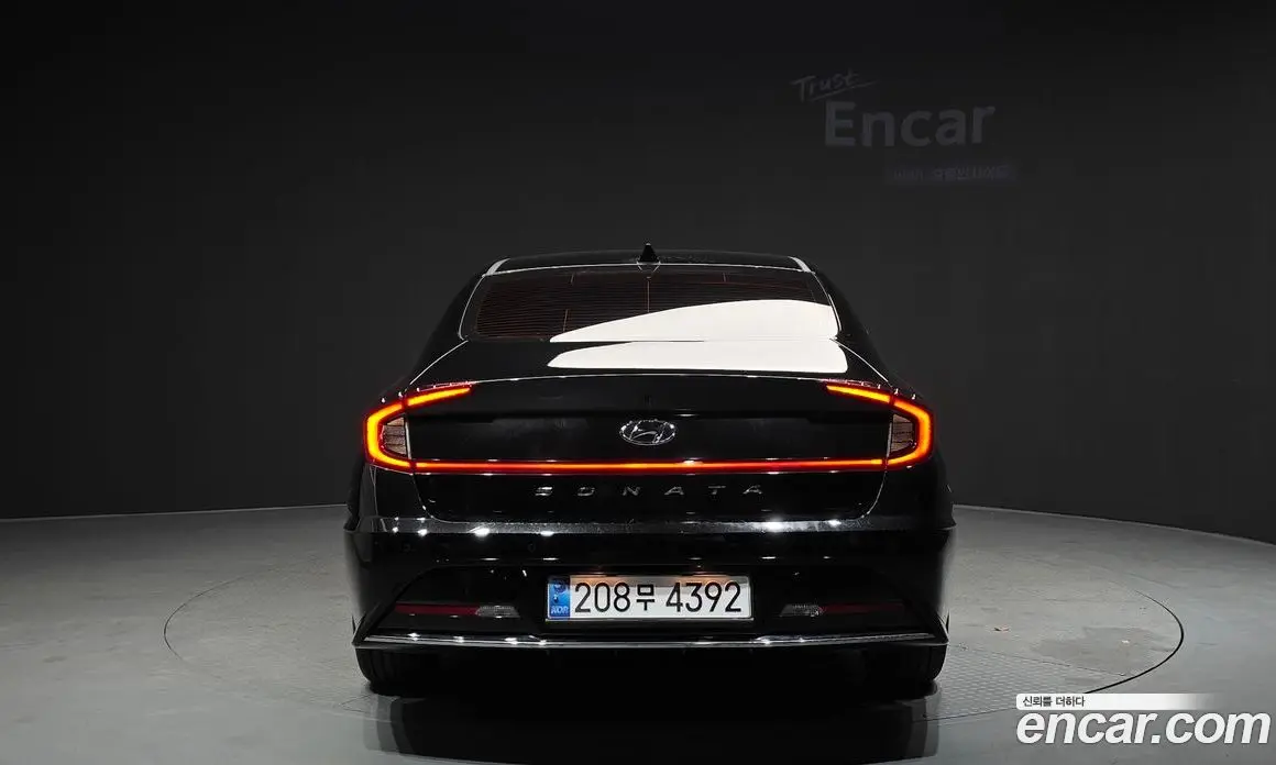 Hyundai Sonata 2022 2.0 автомат (гидро), фото 4
