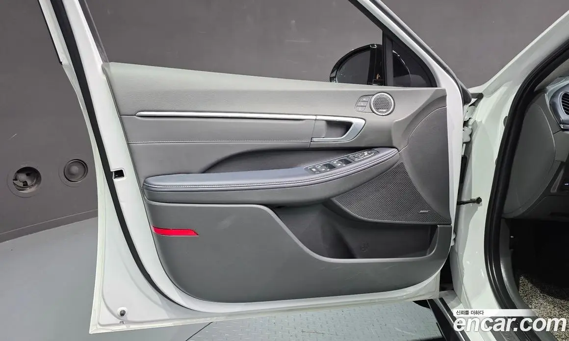 Hyundai Sonata 2022 2.0 автомат (гидро), фото 14