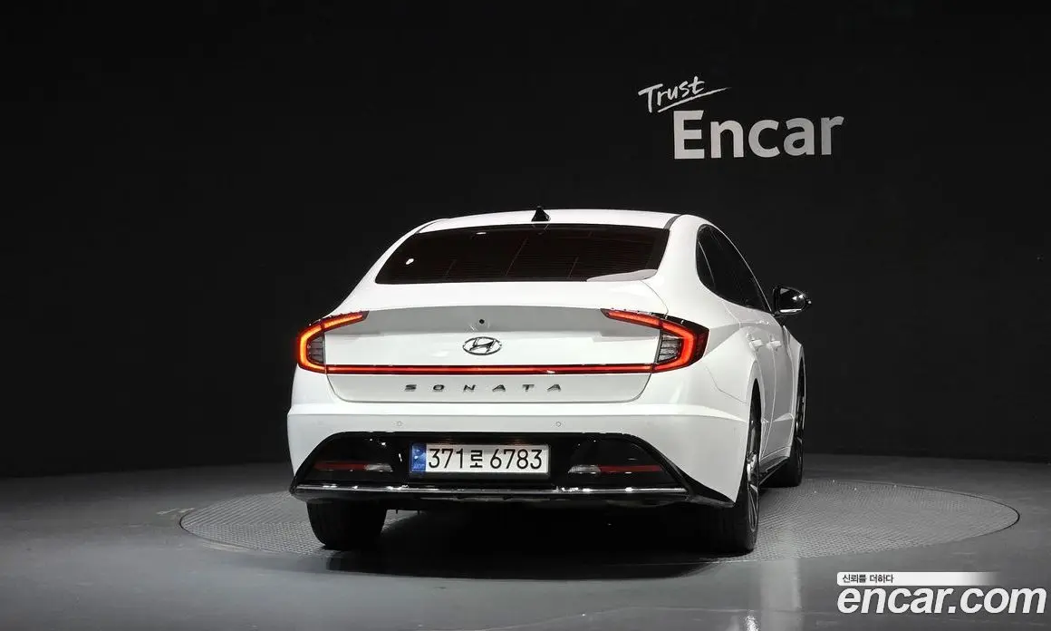 Hyundai Sonata 2022 2.0 автомат (гидро), фото 4
