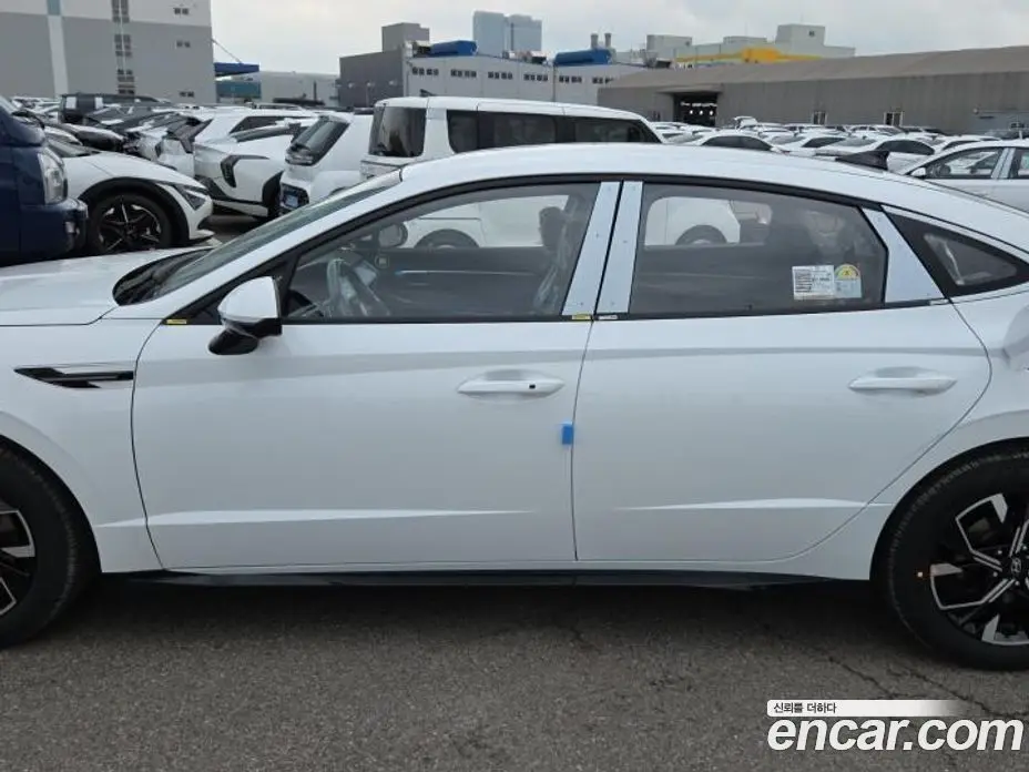 Hyundai Sonata 2026 1.6 автомат (гидро), фото 12