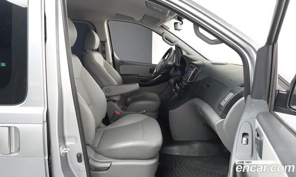 Hyundai Starex 2020 2.5 автомат (гидро), фото 17