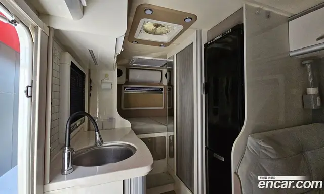 Hyundai Starex 2020 2.5 автомат (гидро), миниатюра 11