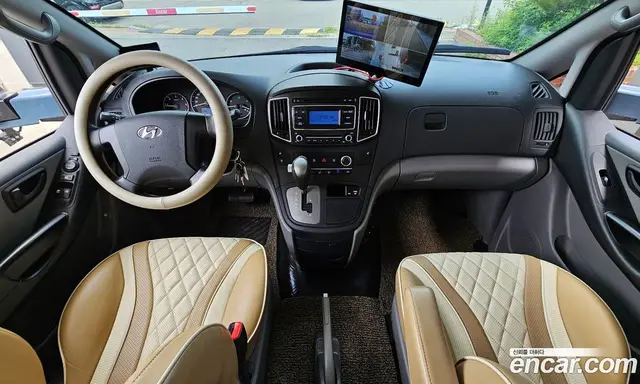 Hyundai Starex 2020 2.5 автомат (гидро), миниатюра 7