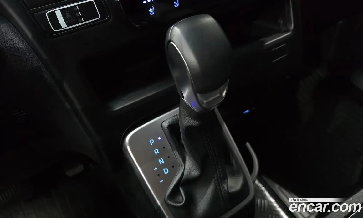 Hyundai Staria 2021 3.5 автомат (гидро), фото 12