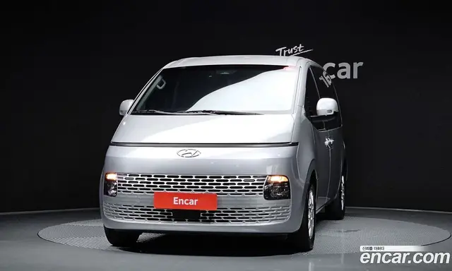 Hyundai Staria 2021 3.5 автомат (гидро), миниатюра 3