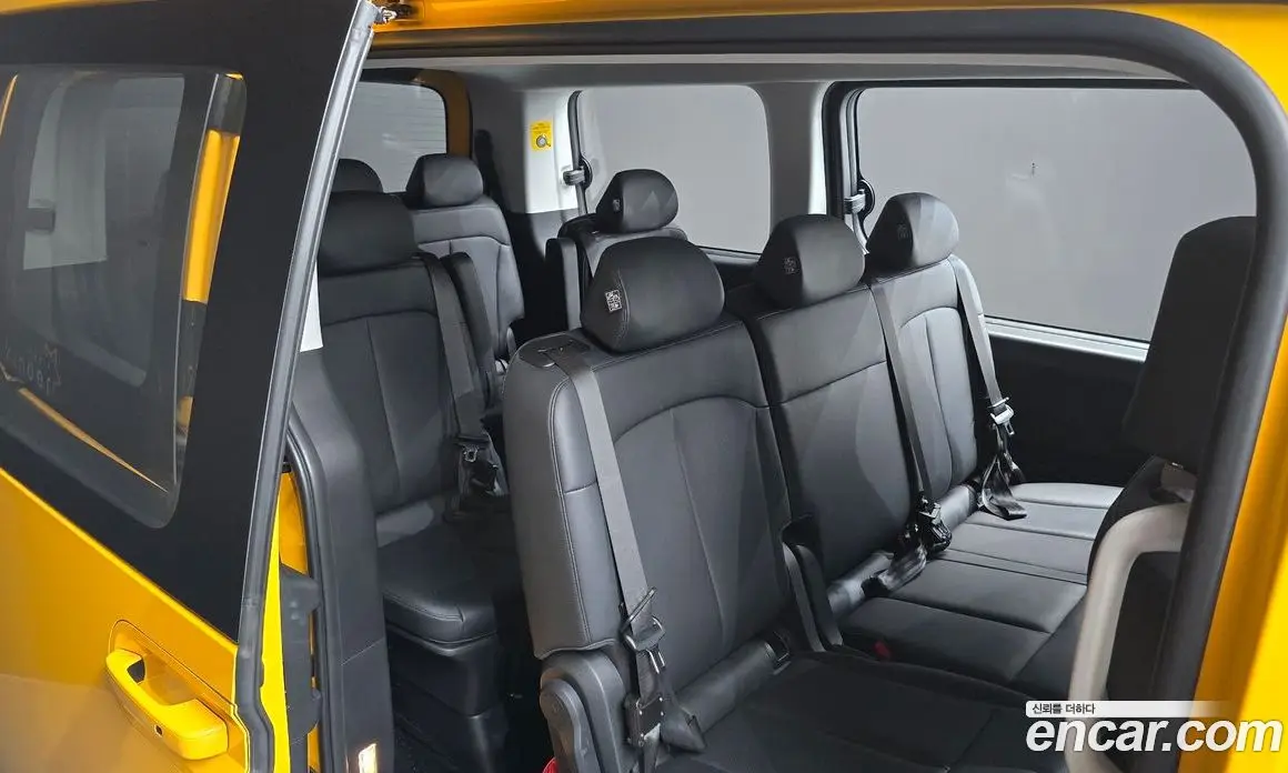Hyundai Staria 2024 3.5 автомат (гидро), фото 17
