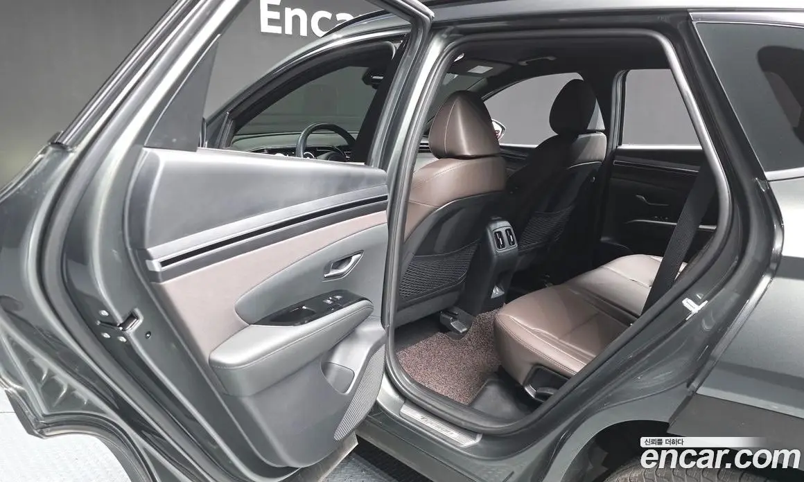 Hyundai Tucson 2023 1.6 автомат (гидро), фото 16